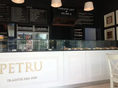 Simigeria Petru - Lotus Center