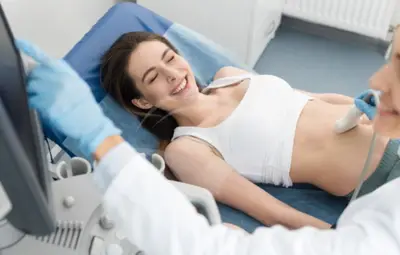 Ecografia abdominală în sarcină: siguranță, indicații și importanță