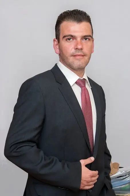 Mester Bogdan - avocat