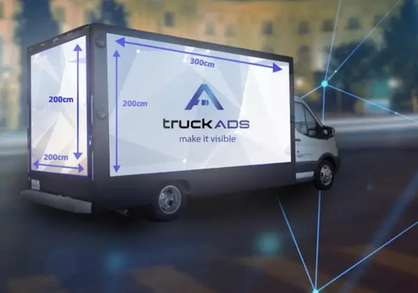 Publicitate flexibilă: camionul LED vs. panourile LED publicitare