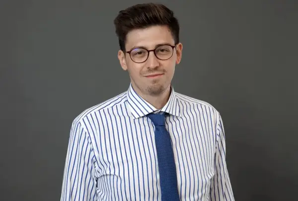 Cum te ajută Cătălin Vlăduț să îți iei creditul potrivit, fără bătăi de cap